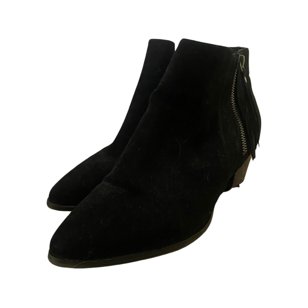 Black boots barely worn!